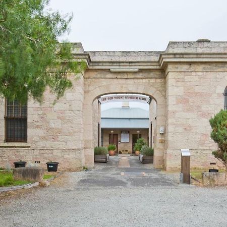 The Old Mount Gambier Gaol Hotel Kültér fotó